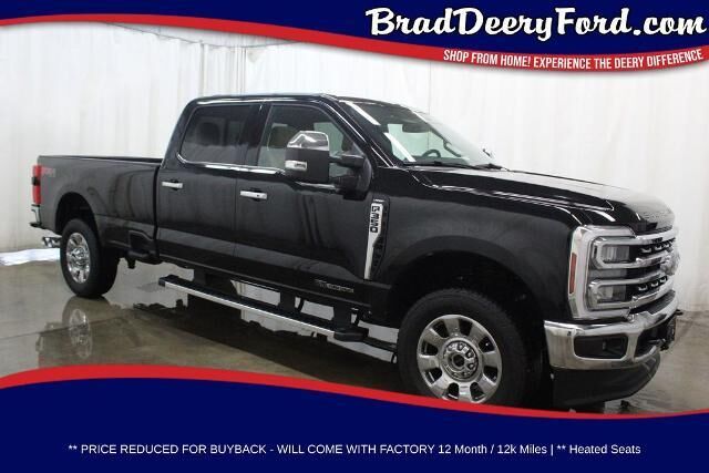 2025 Ford F-350 Super Duty Lariat — photo 1 of 13