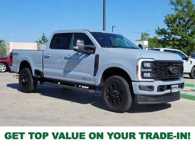 2025 Ford F-350 Super Duty Lariat — photo 1 of 13