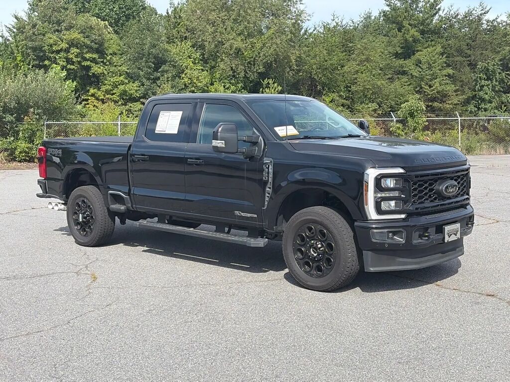 2025 Ford F-350 Super Duty XLT — photo 1 of 44