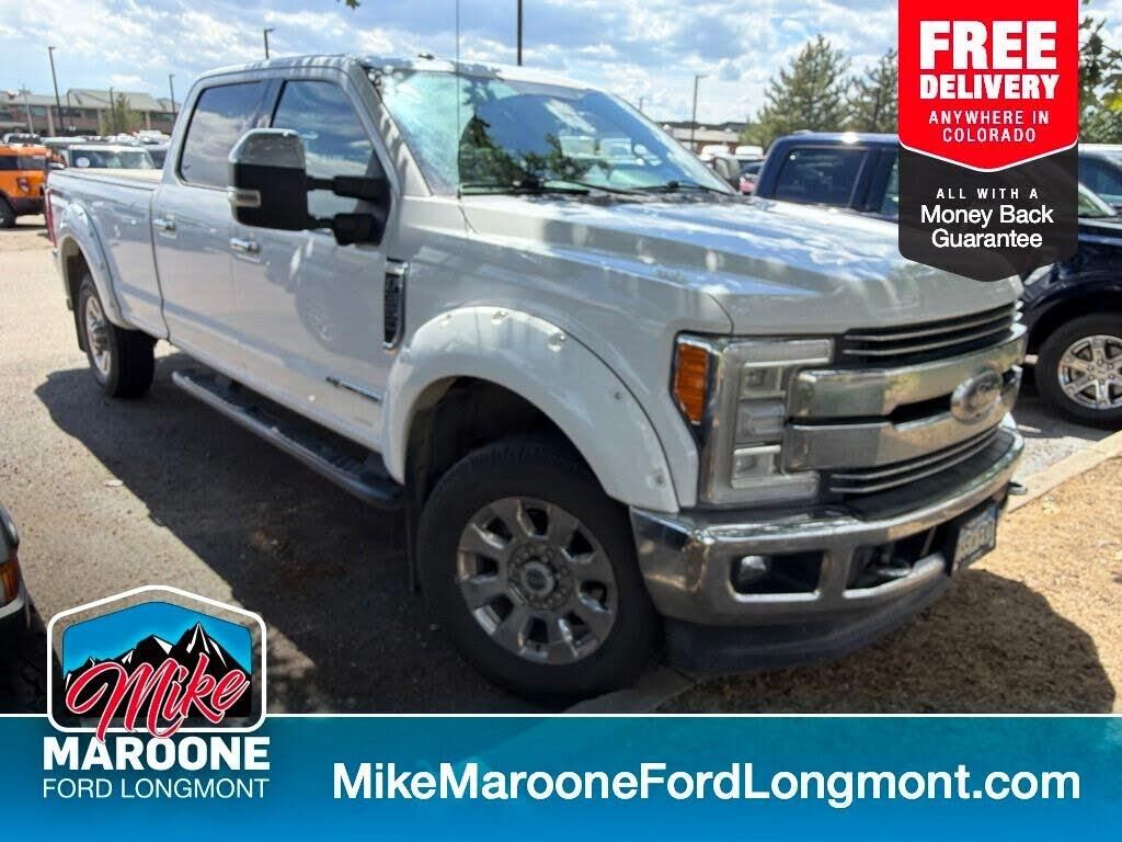 2017 Ford F-350 Super Duty Lariat — photo 1 of 14