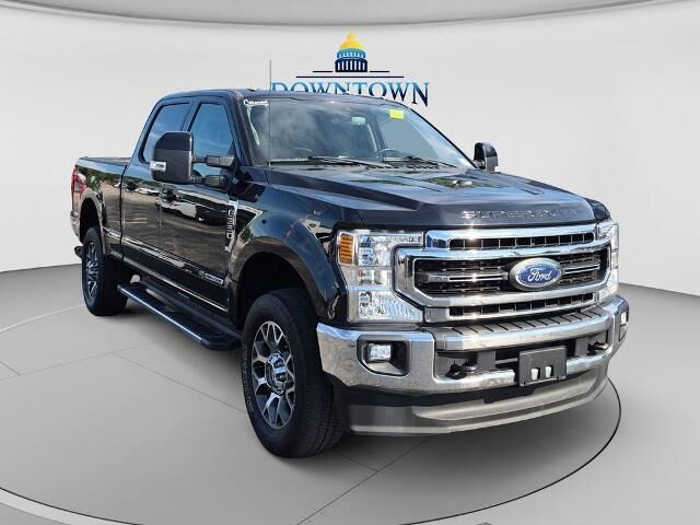 2020 Ford F-350 Super Duty Lariat — photo 1 of 30