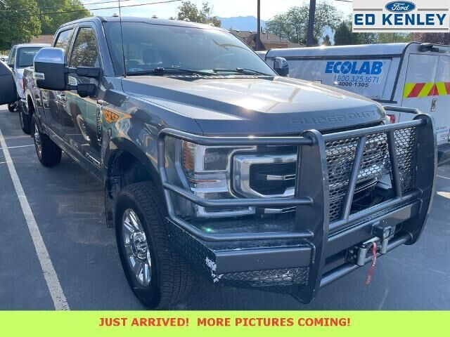 2022 Ford F-350 Super Duty Platinum — photo 1 of 26