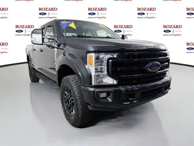 2022 Ford F-350 Super Duty Lariat — photo 1 of 50