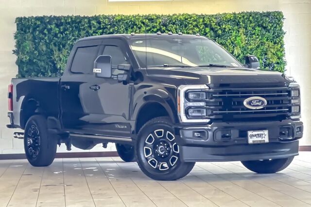 2025 Ford F-350 Super Duty Platinum