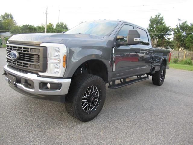 2025 Ford F-350 Super Duty XL — photo 1 of 27