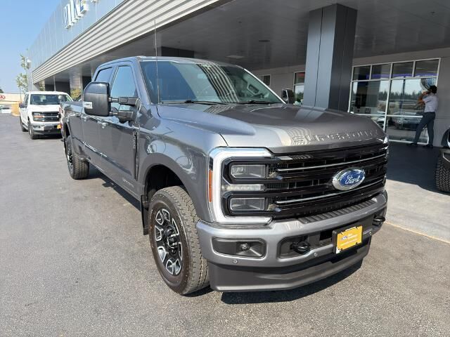 2026 Ford F-350 Super Duty Platinum — photo 1 of 26