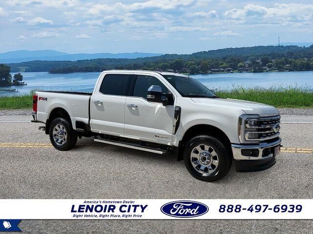 2026 Ford F-350 Super Duty Lariat — photo 1 of 13