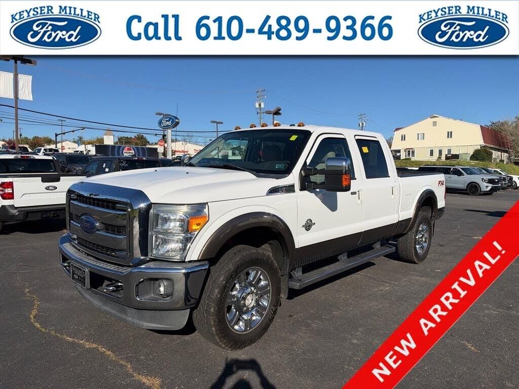 2015 Ford F-350 Super Duty Lariat — photo 1 of 1