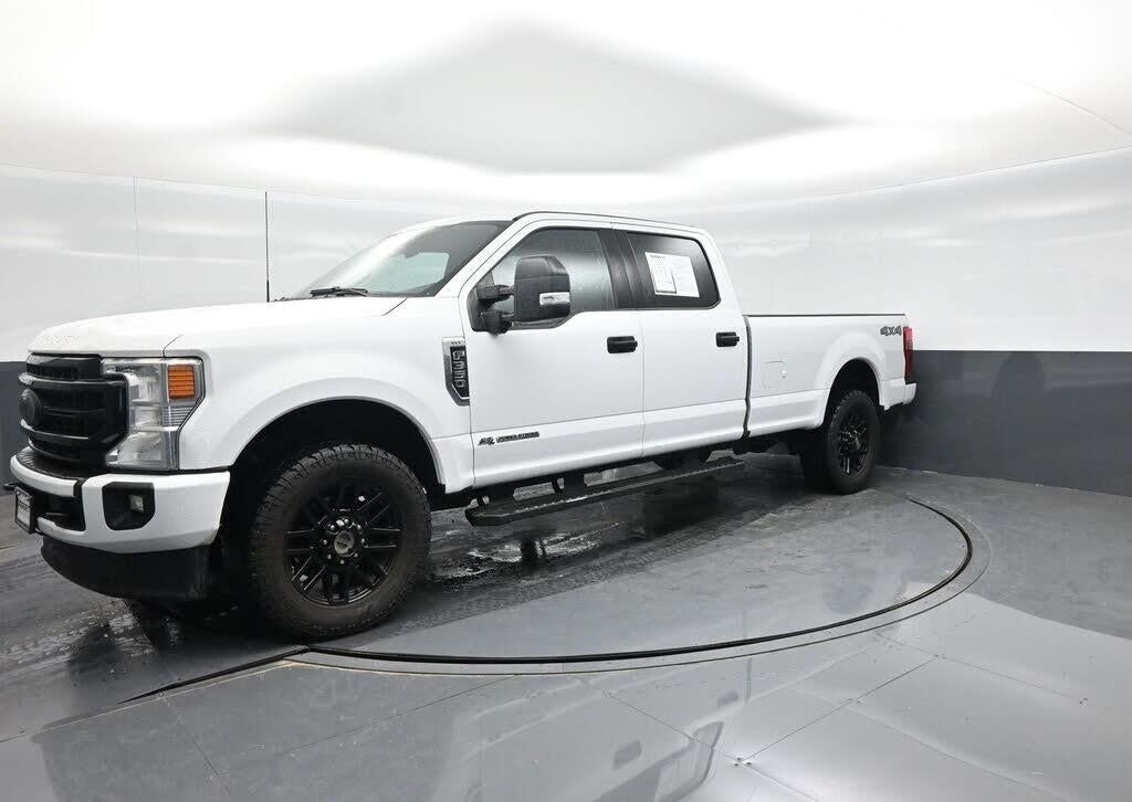 2022 Ford F-350 Super Duty XLT — photo 1 of 1