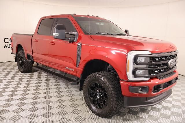 2023 Ford F-350 Super Duty Lariat — photo 1 of 26