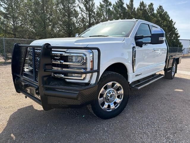 2024 Ford F-350 Super Duty Lariat — photo 1 of 25