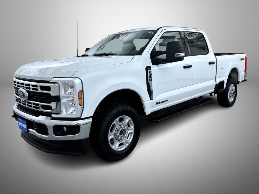 2025 Ford F-350 Super Duty XLT — photo 1 of 1