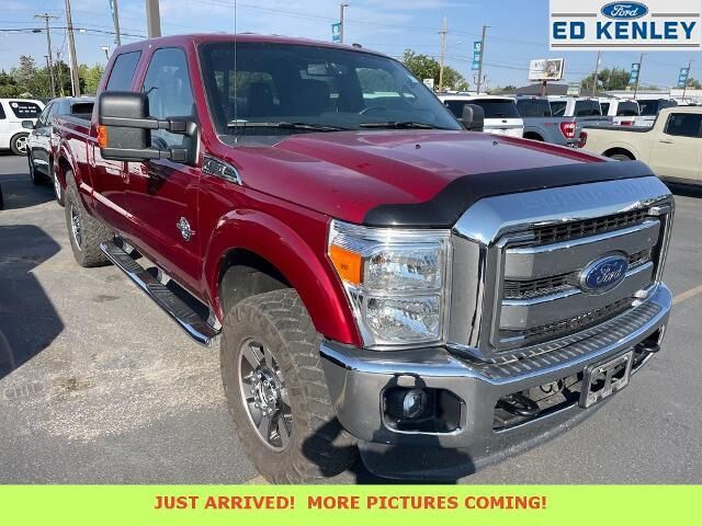 2015 Ford F-350 Super Duty Lariat — photo 1 of 8