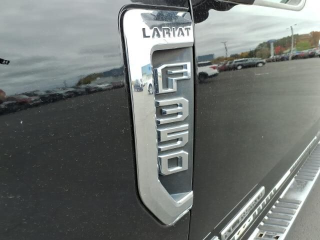 2017 Ford F-350 Super Duty Lariat