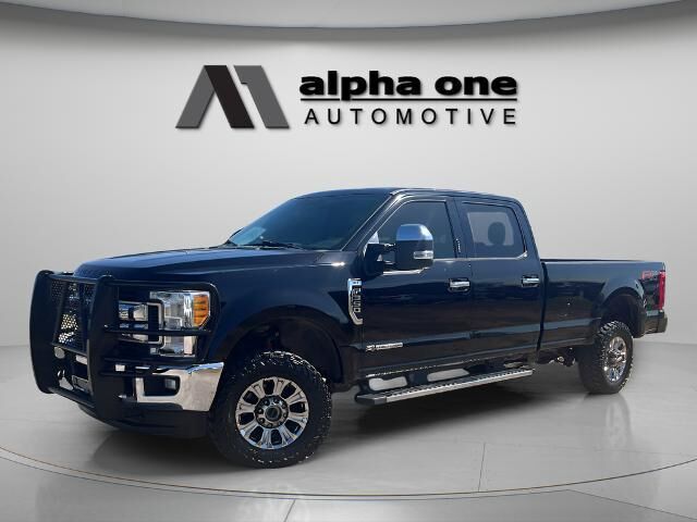 2017 Ford F-350 Super Duty XLT — photo 1 of 26