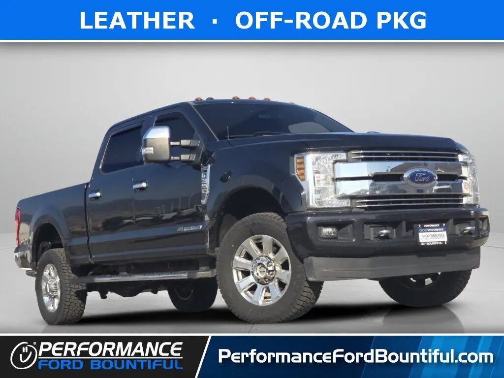 2018 Ford F-350 Super Duty Lariat — photo 1 of 48