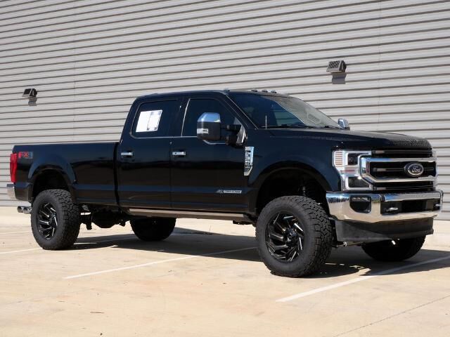 2021 Ford F-350 Super Duty King Ranch — photo 1 of 39