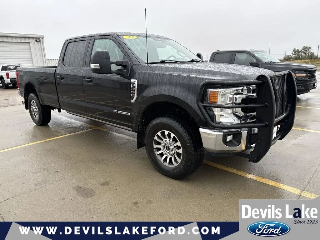 2022 Ford F-350 Super Duty Lariat — photo 1 of 13