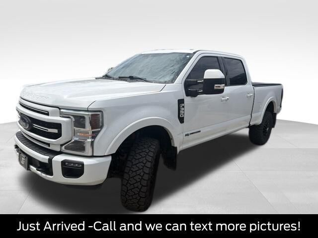 2022 Ford F-350 Super Duty Lariat — photo 1 of 24