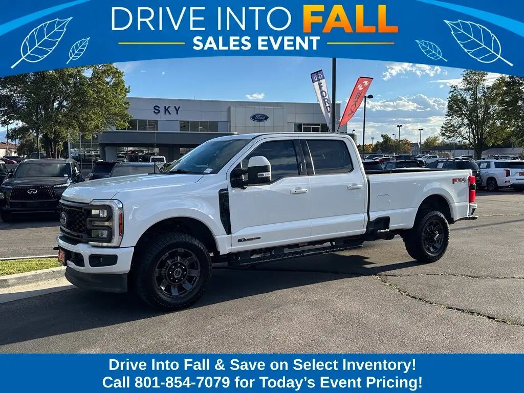 2023 Ford F-350 Super Duty Lariat — photo 1 of 13