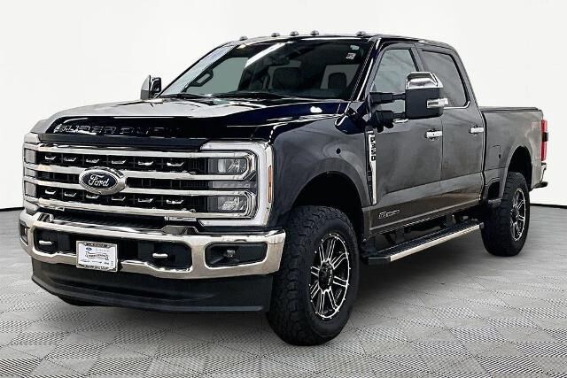 2024 Ford F-350 Super Duty Lariat — photo 1 of 13