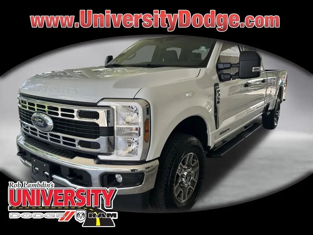 2025 Ford F-350 Super Duty King Ranch — photo 1 of 13