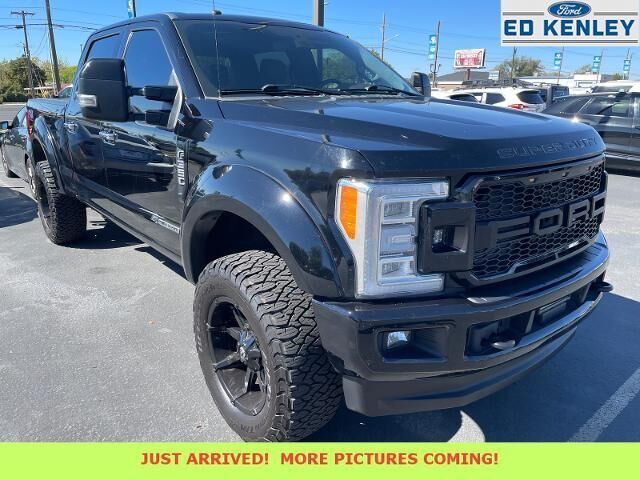 2017 Ford F-350 Super Duty Platinum