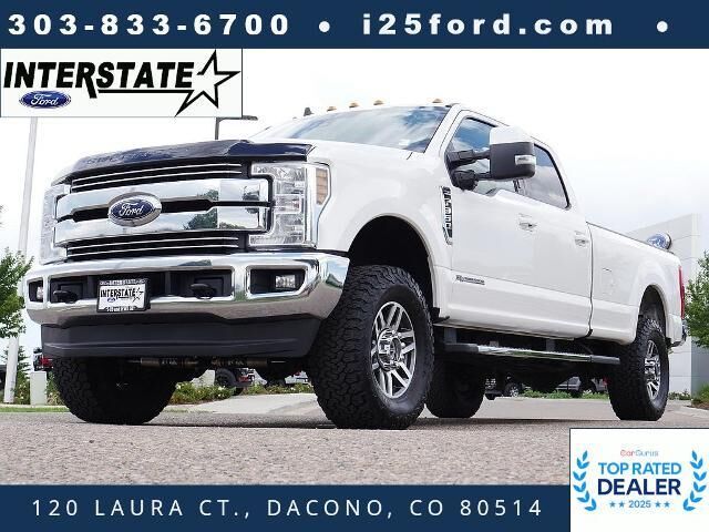 2019 Ford F-350 Super Duty Lariat — photo 1 of 26