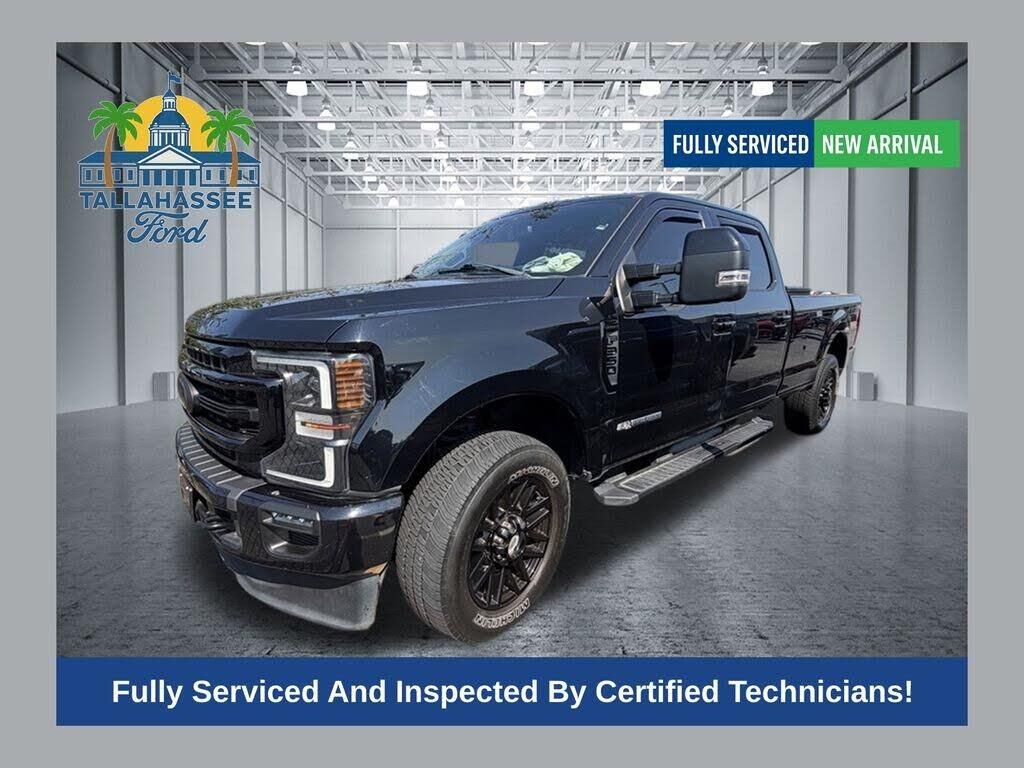 2022 Ford F-350 Super Duty Lariat — photo 1 of 6