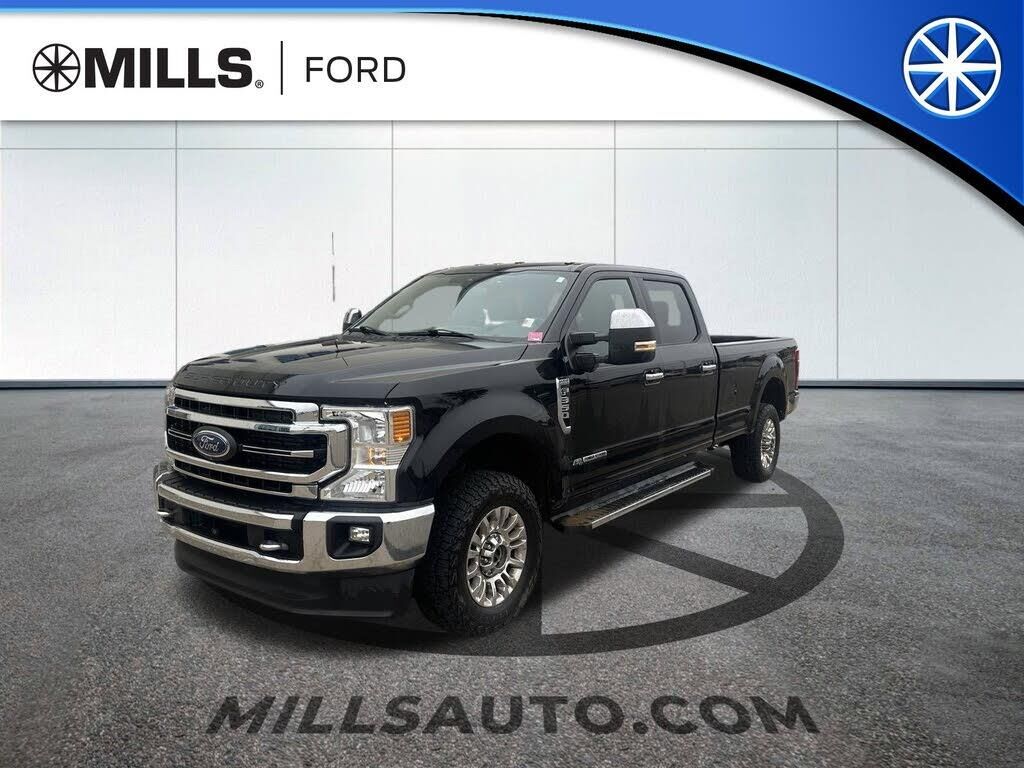 2022 Ford F-350 Super Duty Lariat — photo 1 of 1