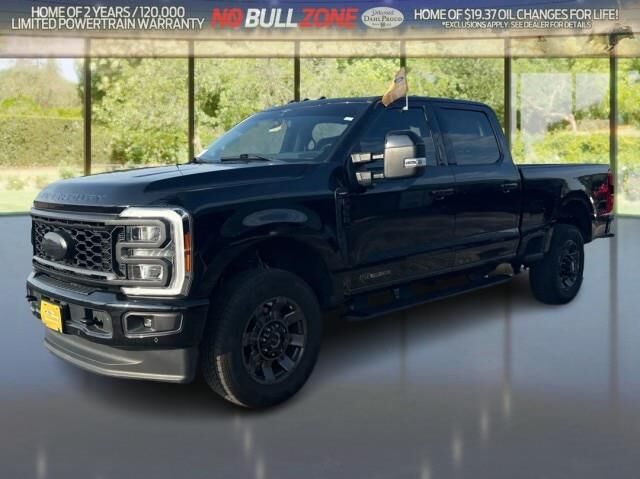 2023 Ford F-350 Super Duty Lariat — photo 1 of 26