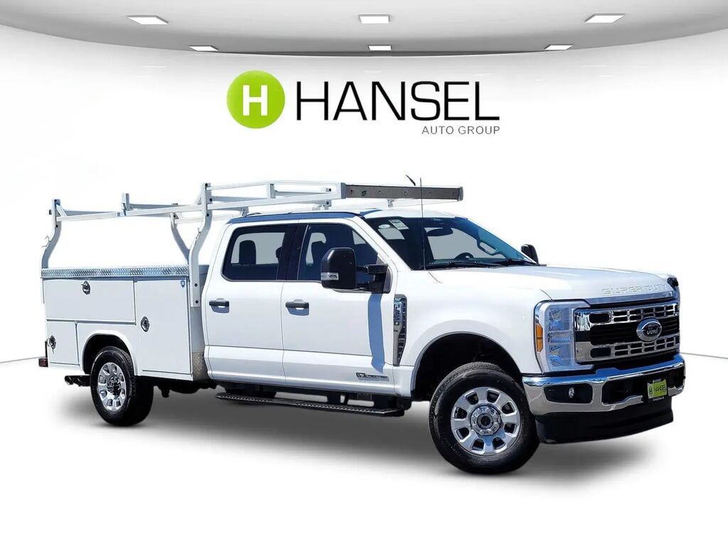 2024 Ford F-350 Super Duty XLT — photo 1 of 23