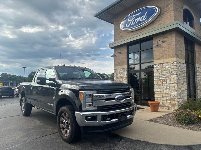 2019 Ford F-350 Super Duty King Ranch — photo 1 of 26