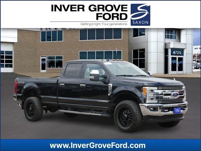 2019 Ford F-350 Super Duty Lariat — photo 1 of 13
