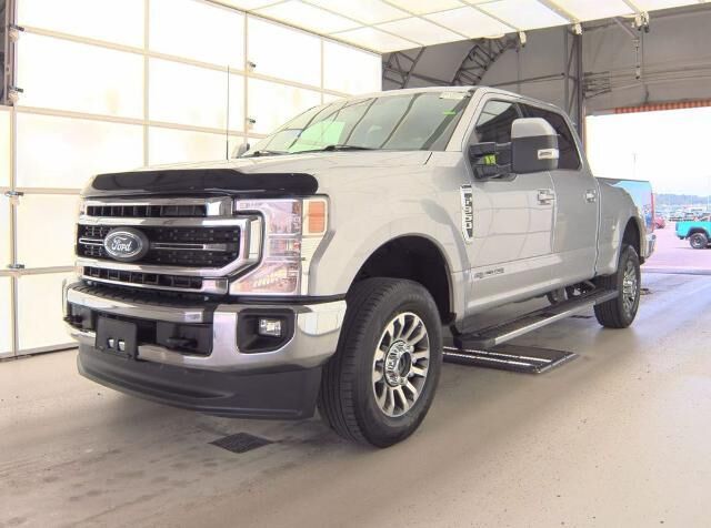2022 Ford F-350 Super Duty Lariat — photo 1 of 22