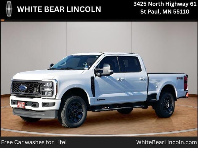 2024 Ford F-350 Super Duty Lariat — photo 1 of 16