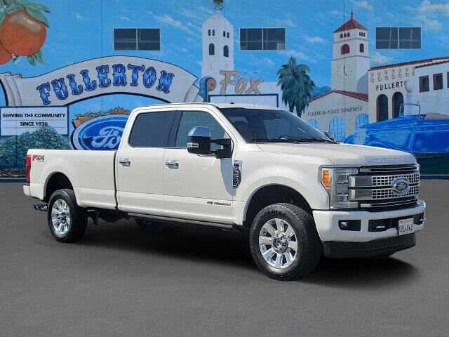 2017 Ford F-350 Super Duty Platinum