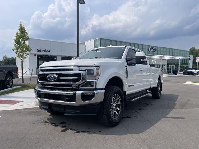 2021 Ford F-350 Super Duty Lariat — photo 1 of 9