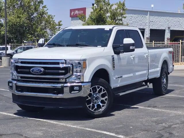 2022 Ford F-350 Super Duty Lariat — photo 1 of 40