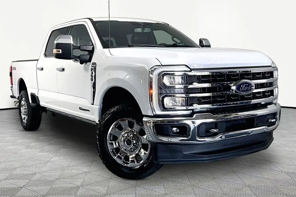 2024 Ford F-350 Super Duty King Ranch — photo 1 of 13