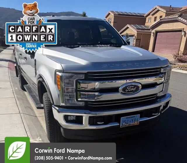 2017 Ford F-350 Super Duty Lariat