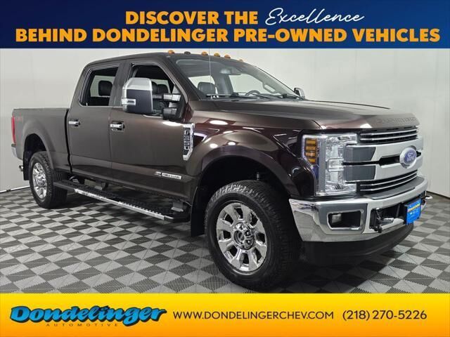 2018 Ford F-350 Super Duty Lariat — photo 1 of 13