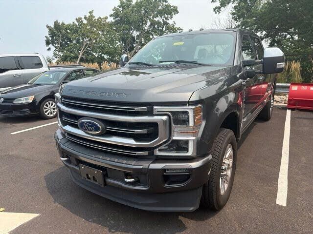 2020 Ford F-350 Super Duty Platinum — photo 1 of 2