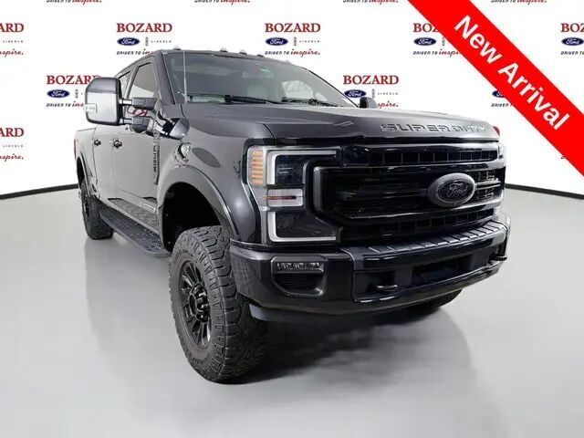 2022 Ford F-350 Super Duty Lariat — photo 1 of 27