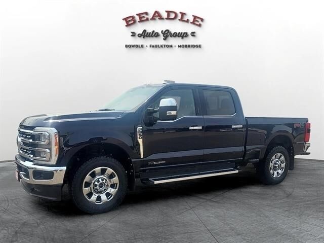 2023 Ford F-350 Super Duty Lariat — photo 1 of 13