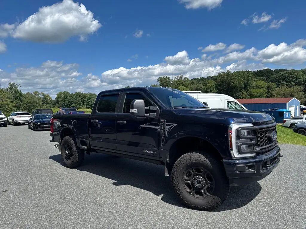 2024 Ford F-350 Super Duty XL — photo 1 of 13