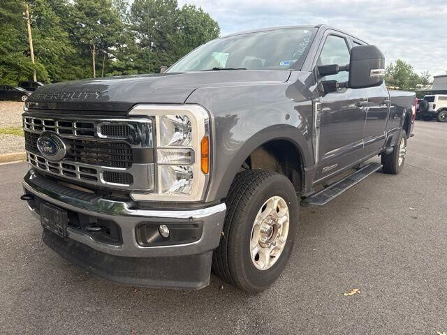 2025 Ford F-350 Super Duty XLT — photo 1 of 13