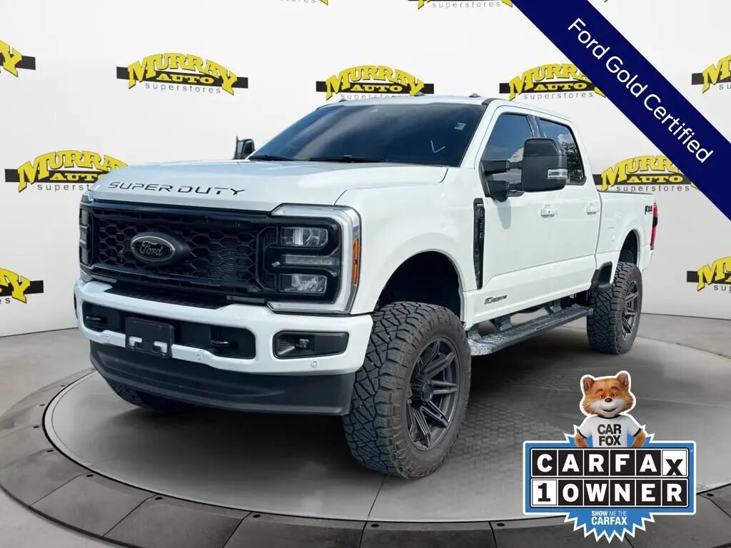 2025 Ford F-350 Super Duty Lariat — photo 1 of 26