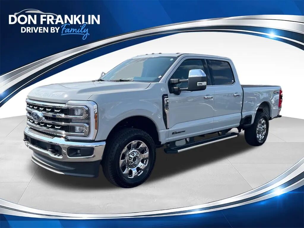 2025 Ford F-350 Super Duty Lariat — photo 1 of 13