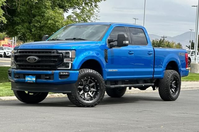 2021 Ford F-350 Super Duty Lariat — photo 1 of 26